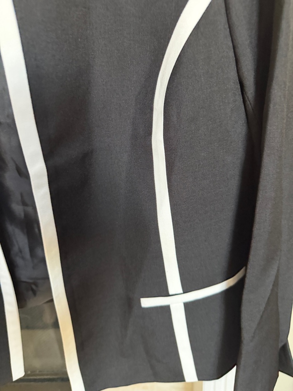 Black Label by Evan Picone Black Collarless Blazer with White Trim SZ 18 - Picture 4 of 11